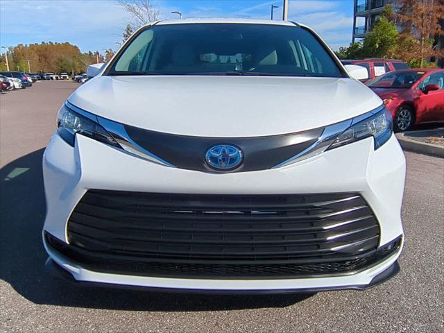 used 2023 Toyota Sienna car, priced at $37,999