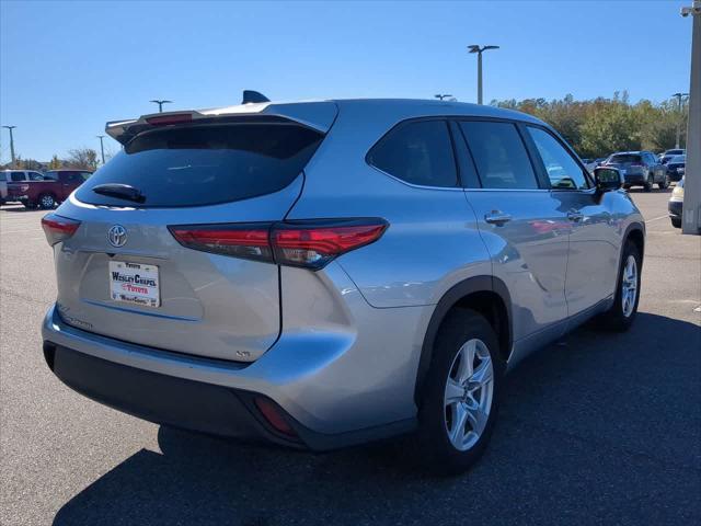 used 2023 Toyota Highlander car, priced at $31,244