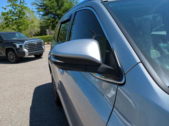 used 2019 Toyota Highlander car, priced at $16,999