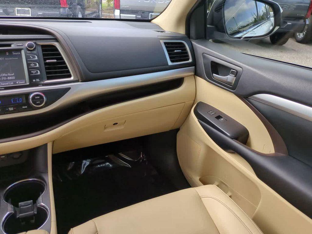 used 2019 Toyota Highlander car, priced at $22,444