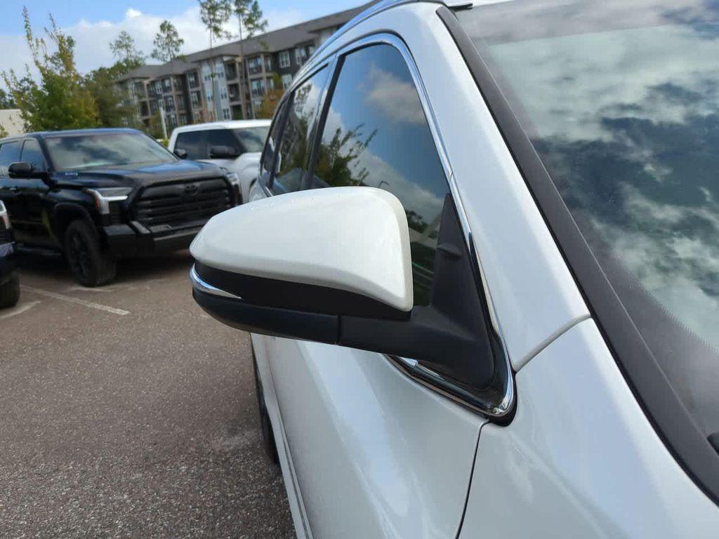 used 2019 Toyota Highlander car, priced at $22,444