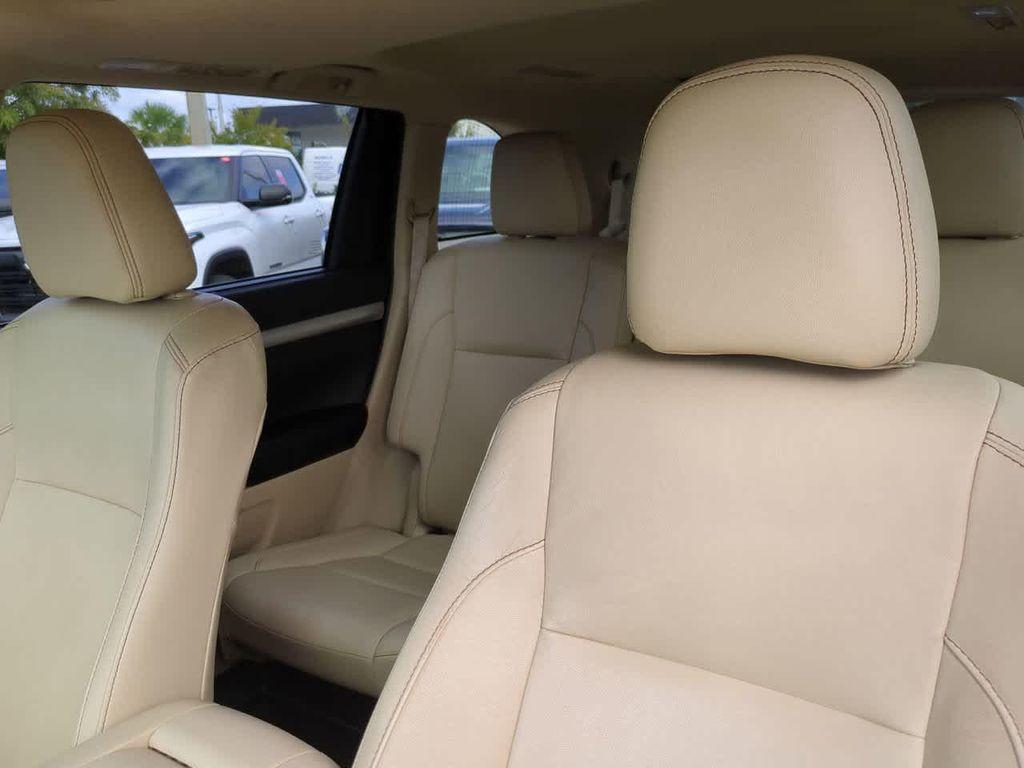 used 2019 Toyota Highlander car, priced at $22,444