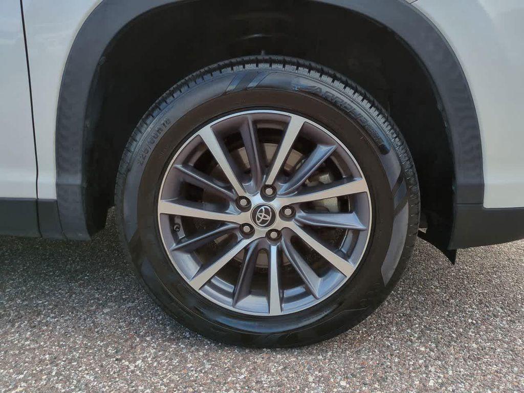 used 2019 Toyota Highlander car, priced at $22,444