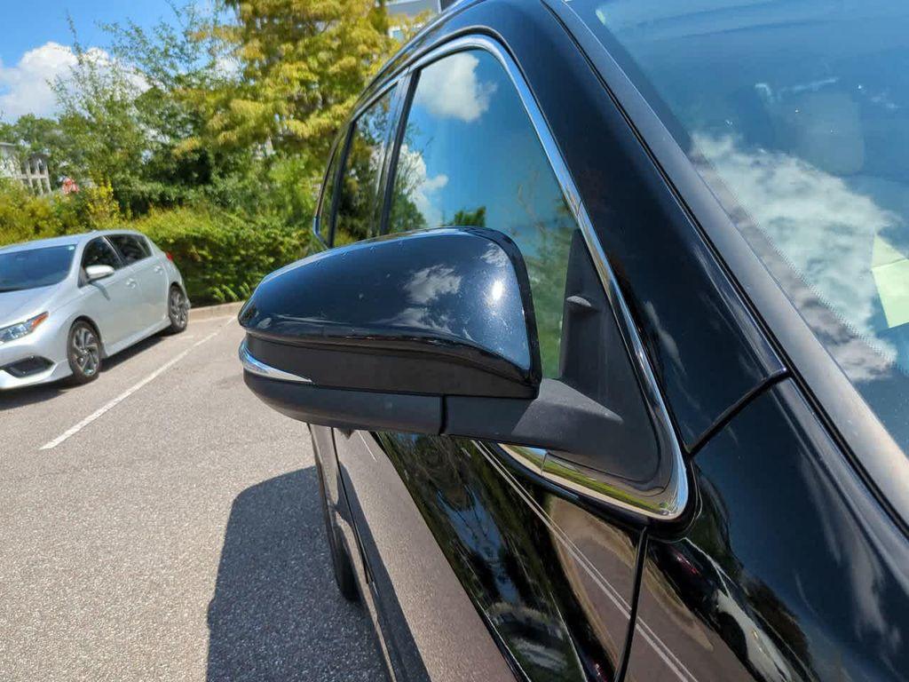 used 2019 Toyota Highlander car, priced at $23,444