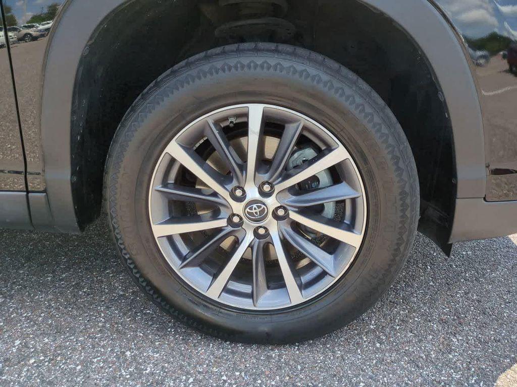 used 2019 Toyota Highlander car, priced at $23,444