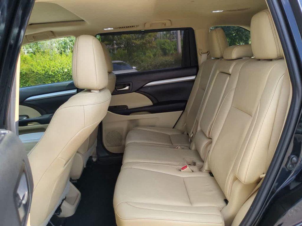 used 2019 Toyota Highlander car, priced at $23,444