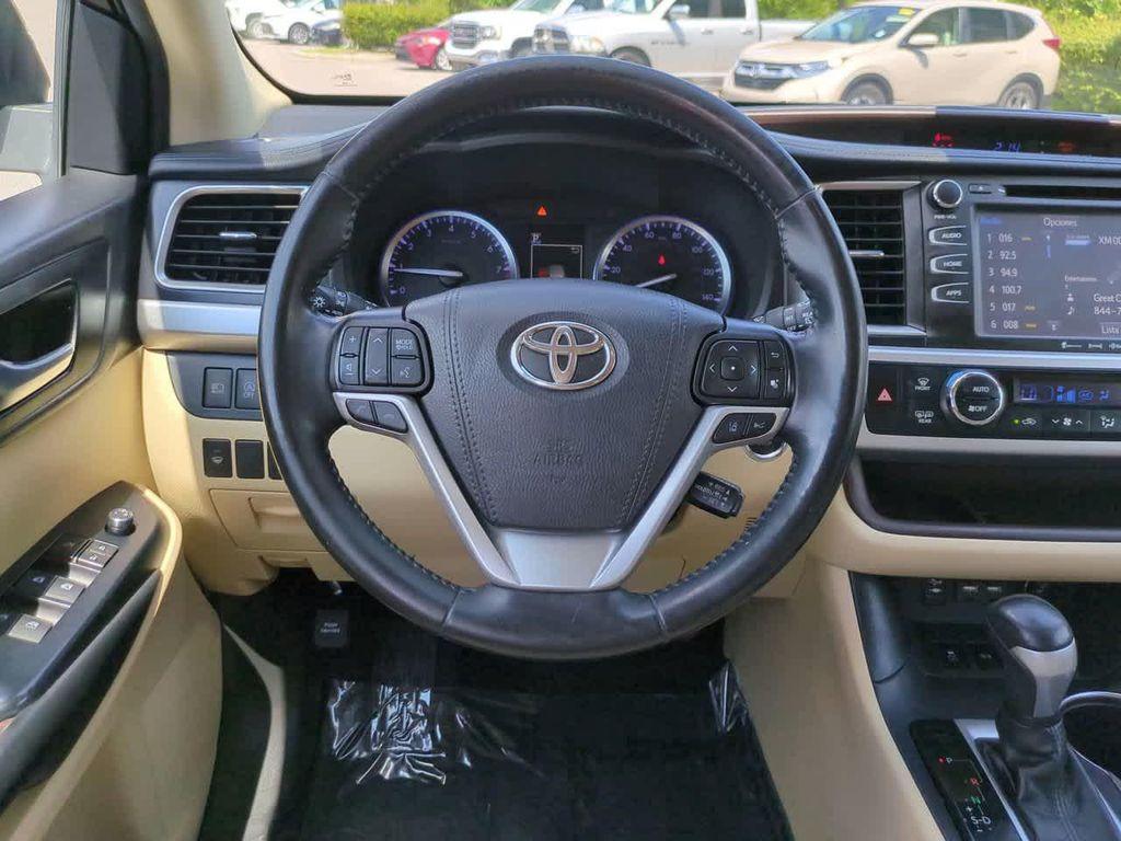 used 2019 Toyota Highlander car, priced at $23,444