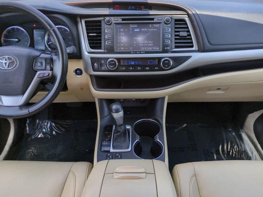 used 2019 Toyota Highlander car, priced at $23,444