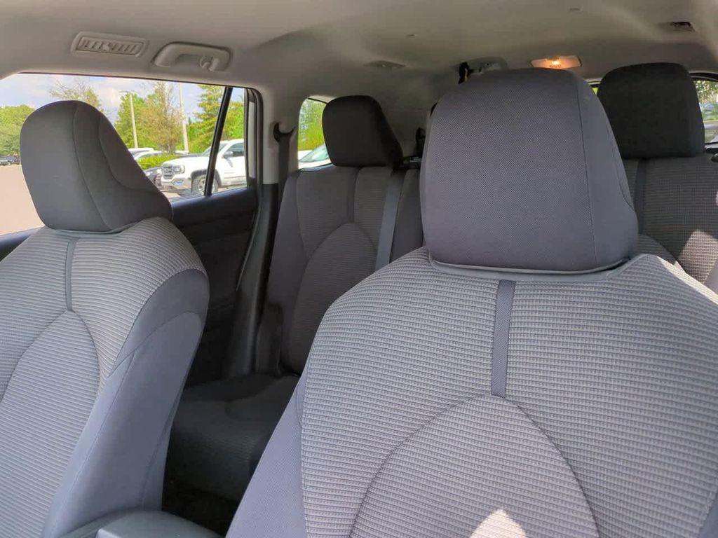 used 2024 Toyota Highlander car, priced at $29,999