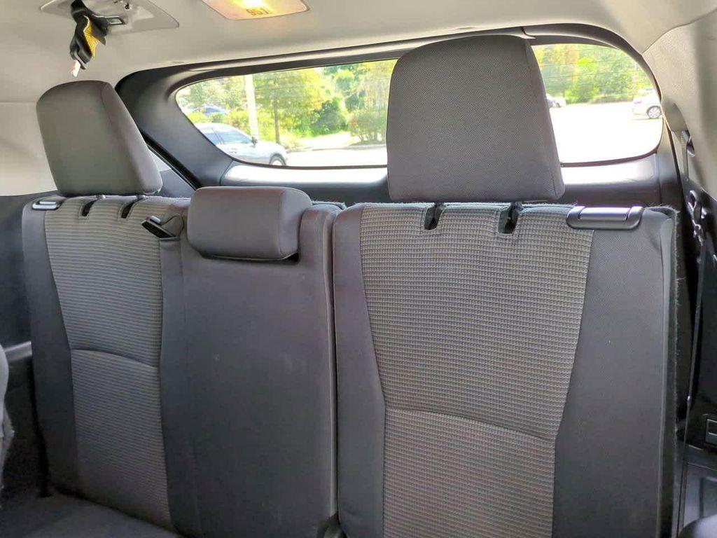 used 2024 Toyota Highlander car, priced at $29,999