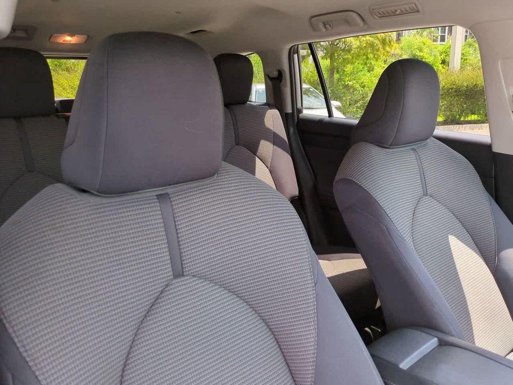 used 2024 Toyota Highlander car, priced at $29,999