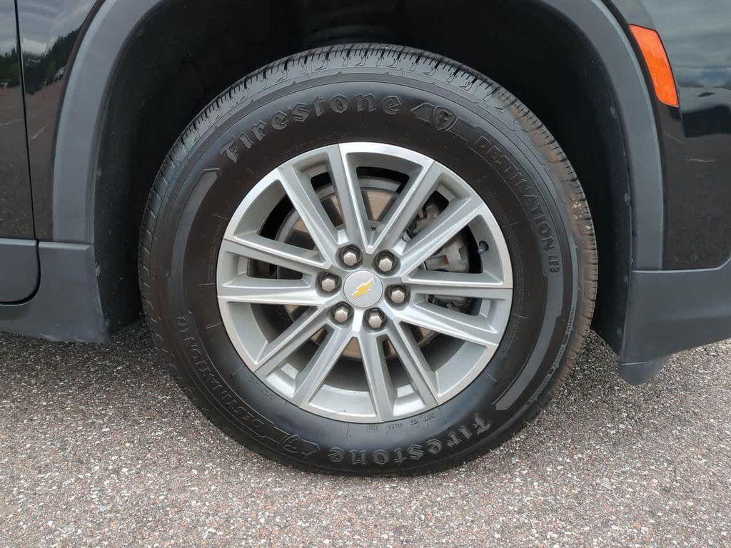 used 2022 Chevrolet Traverse car, priced at $23,199