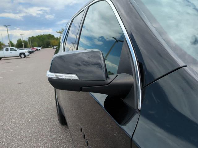 used 2022 Chevrolet Traverse car, priced at $25,999