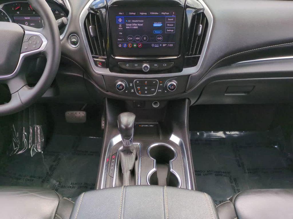 used 2022 Chevrolet Traverse car, priced at $23,199