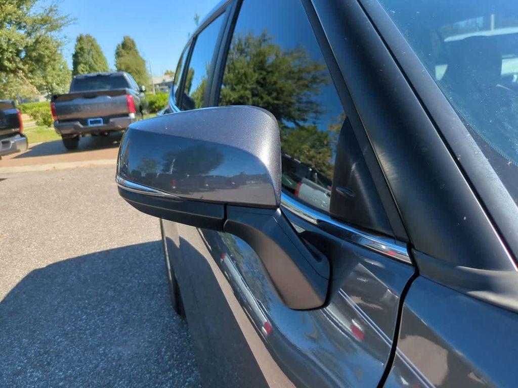 used 2023 Toyota Highlander car, priced at $29,244