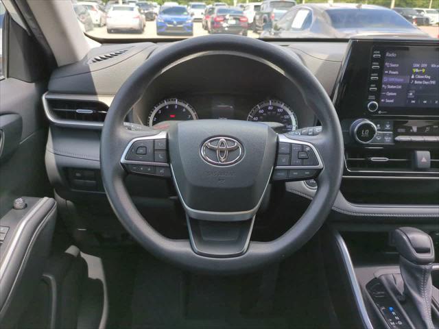 used 2022 Toyota Highlander car, priced at $29,999