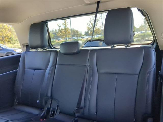 used 2024 Ford Expedition car, priced at $54,999