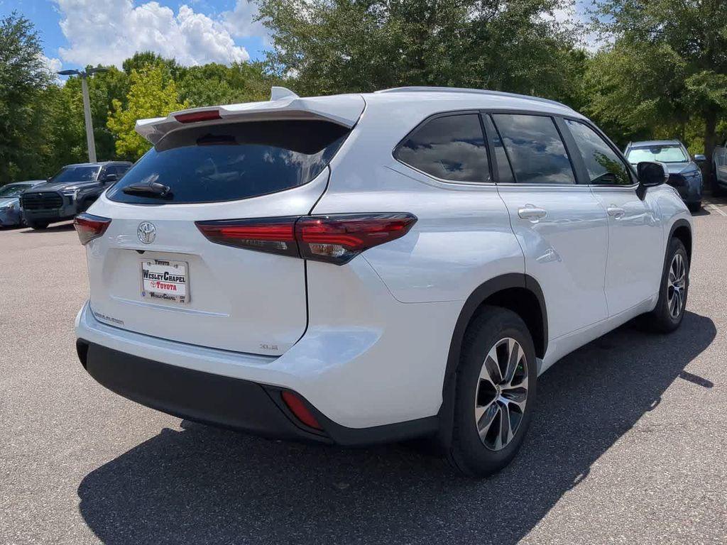 new 2024 Toyota Highlander car, priced at $45,971