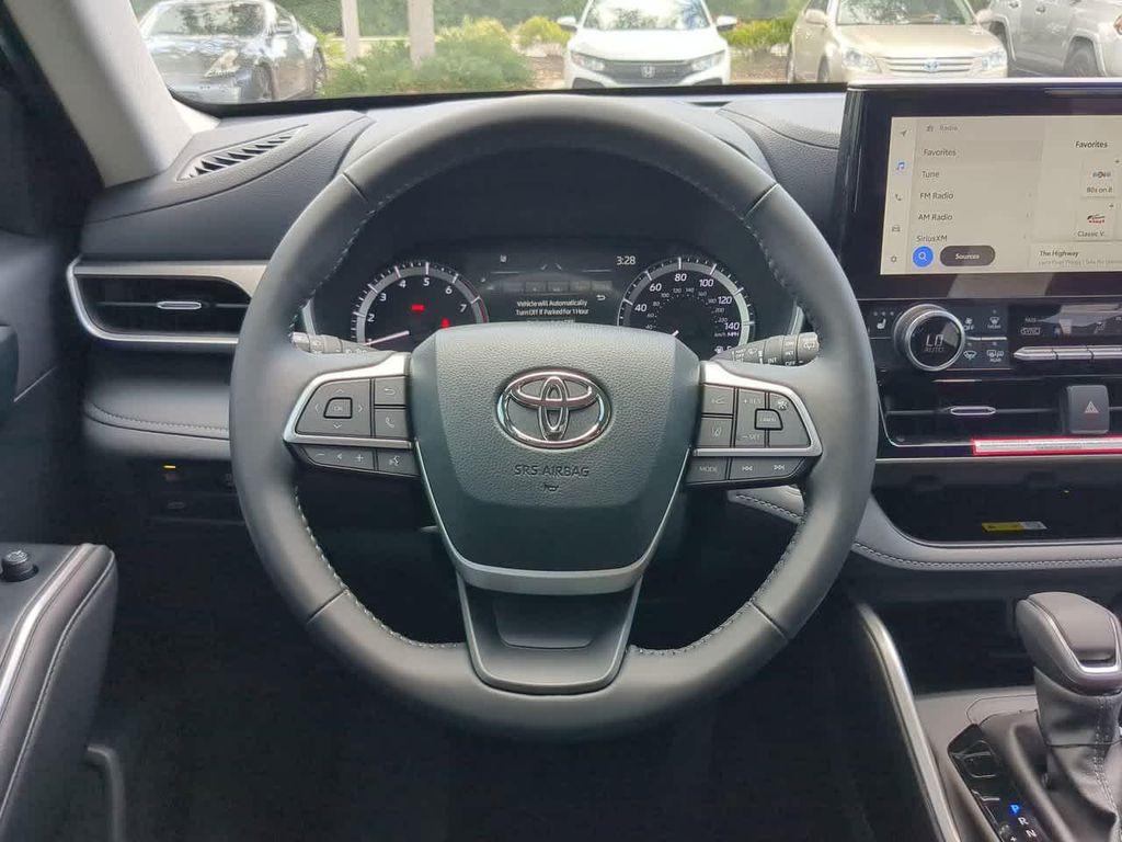 new 2024 Toyota Highlander car, priced at $45,971
