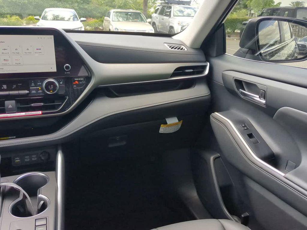 new 2024 Toyota Highlander car, priced at $45,971