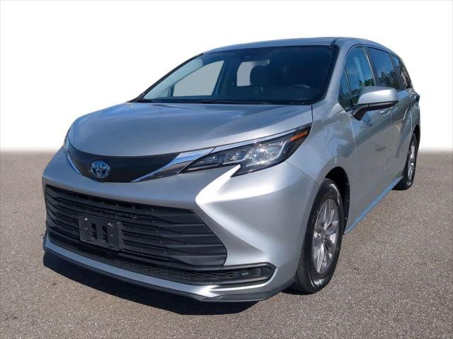 used 2023 Toyota Sienna car, priced at $36,744