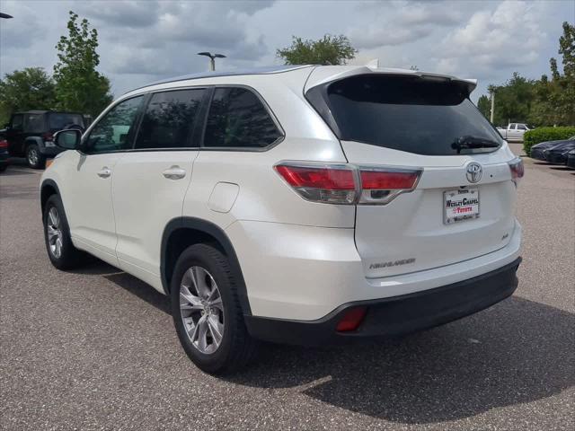 used 2015 Toyota Highlander car, priced at $15,999