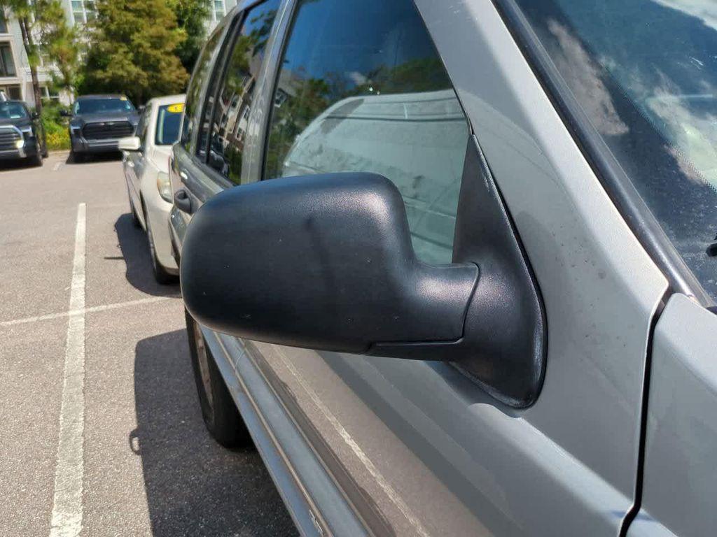 used 2000 Jeep Grand Cherokee car, priced at $9,997