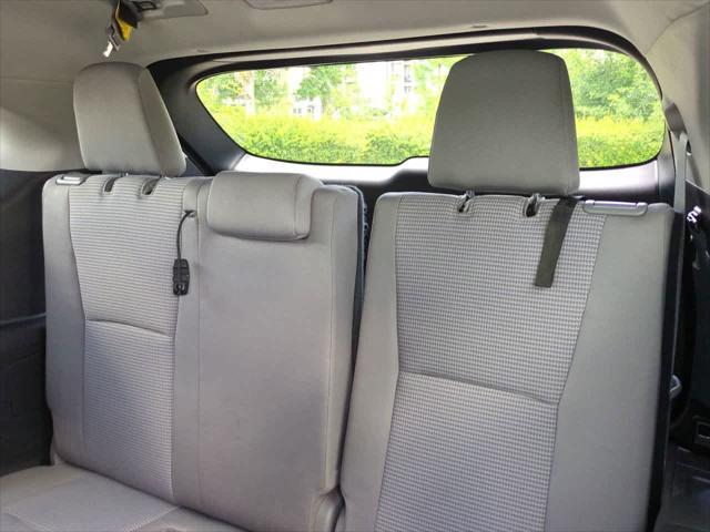 used 2022 Toyota Highlander car, priced at $31,999