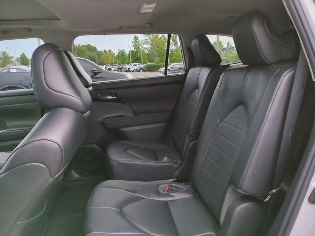 used 2023 Toyota Highlander car, priced at $31,999
