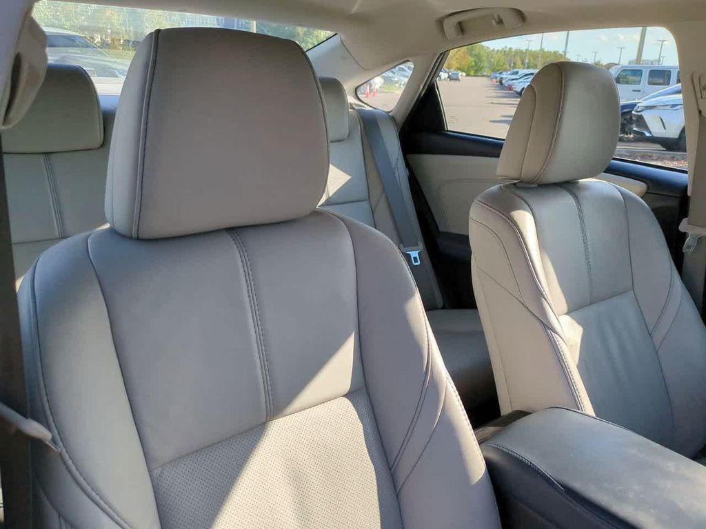 used 2013 Toyota Avalon Hybrid car, priced at $15,444