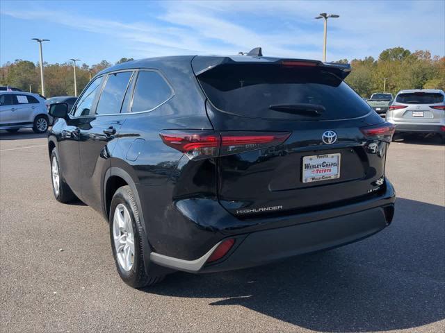 used 2024 Toyota Highlander car, priced at $38,444