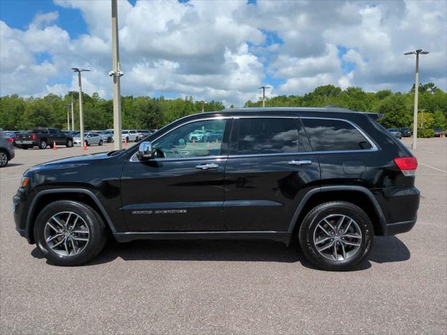 used 2017 Jeep Grand Cherokee car, priced at $13,999