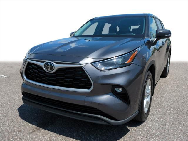 used 2024 Toyota Highlander car, priced at $35,999