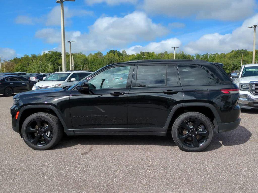 used 2025 Jeep Grand Cherokee car, priced at $37,999