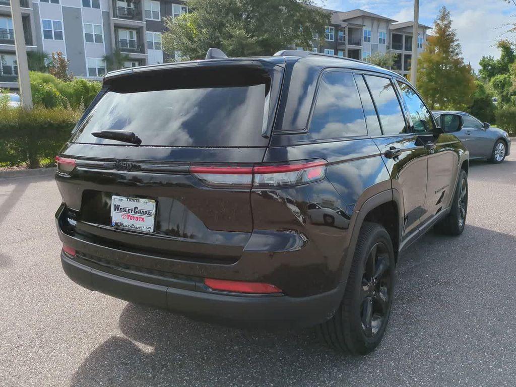 used 2025 Jeep Grand Cherokee car, priced at $37,999