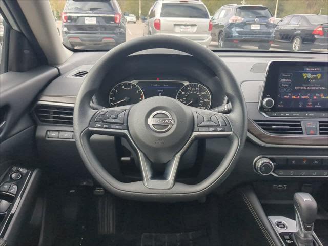 used 2023 Nissan Altima car, priced at $17,999