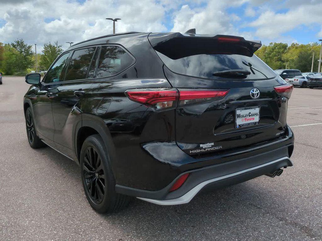 used 2023 Toyota Highlander car, priced at $39,444