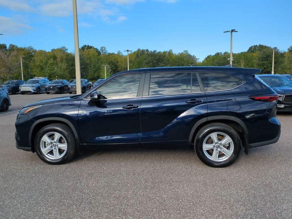 used 2024 Toyota Highlander car, priced at $36,444