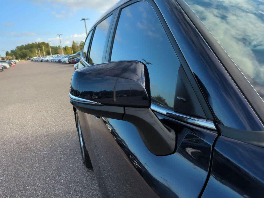 used 2024 Toyota Highlander car, priced at $36,444