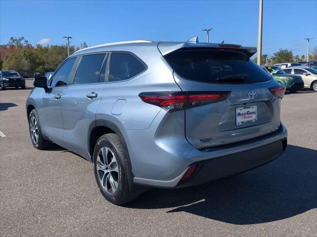 used 2024 Toyota Highlander car, priced at $42,599