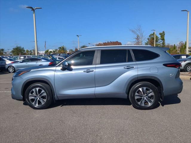 used 2024 Toyota Highlander car, priced at $42,599