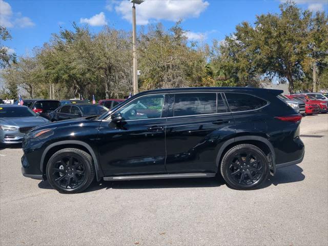 used 2022 Toyota Highlander car, priced at $26,998