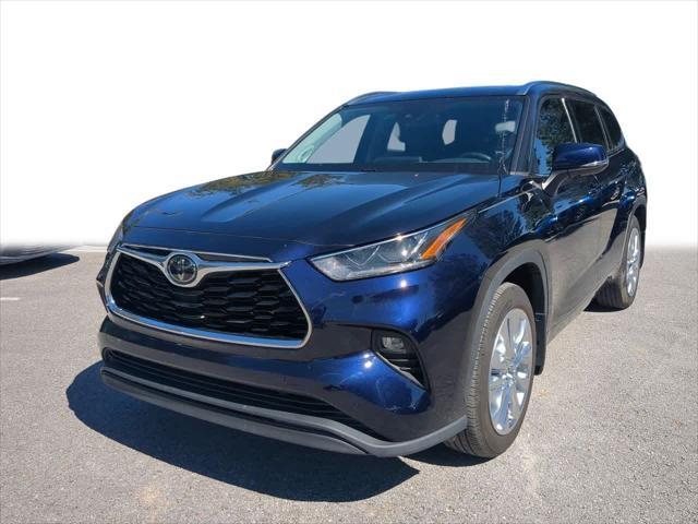 used 2020 Toyota Highlander car, priced at $32,444