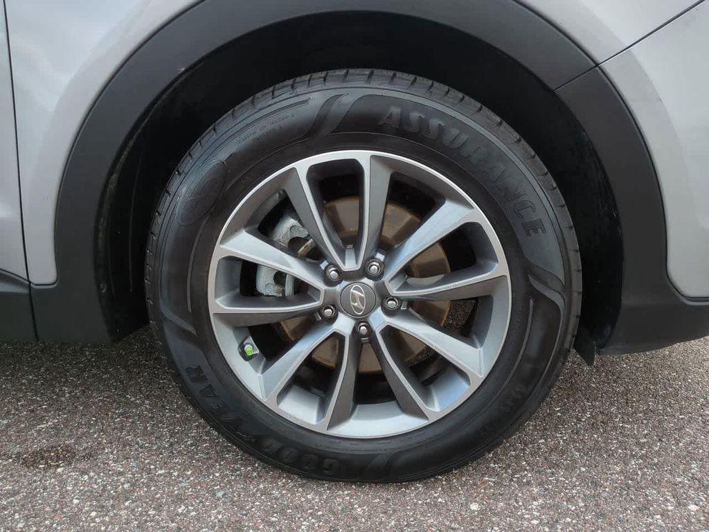 used 2017 Hyundai Santa Fe car, priced at $14,744