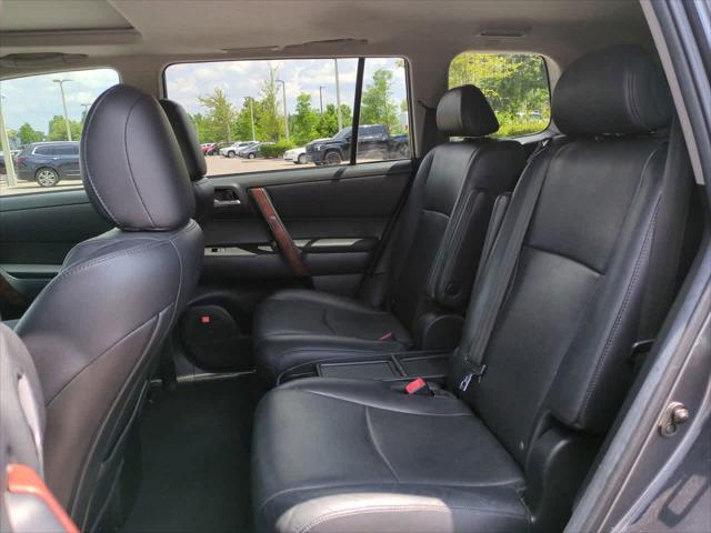 used 2013 Toyota Highlander car, priced at $12,444