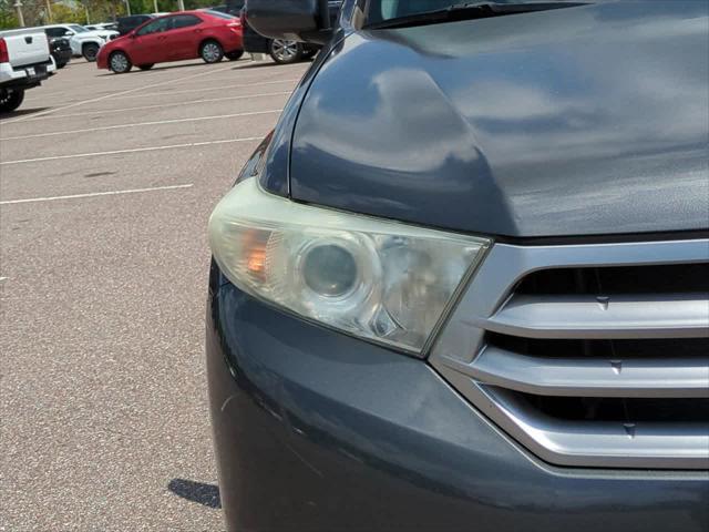 used 2013 Toyota Highlander car, priced at $12,444