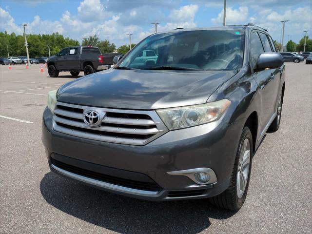 used 2013 Toyota Highlander car, priced at $12,444