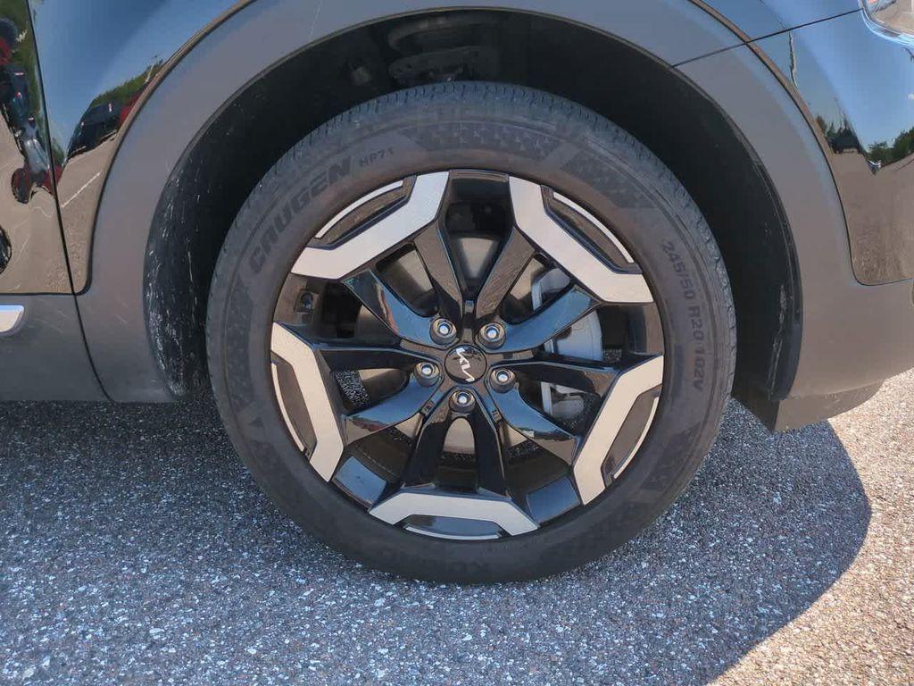 used 2025 Kia Telluride car, priced at $32,244