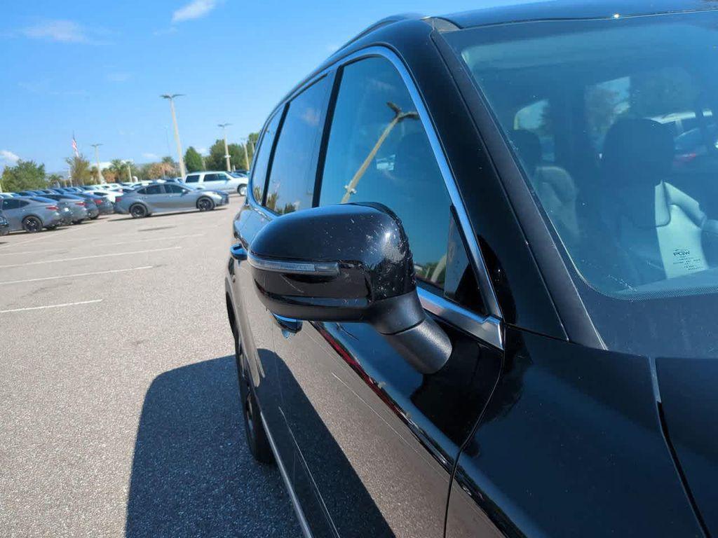 used 2025 Kia Telluride car, priced at $32,244