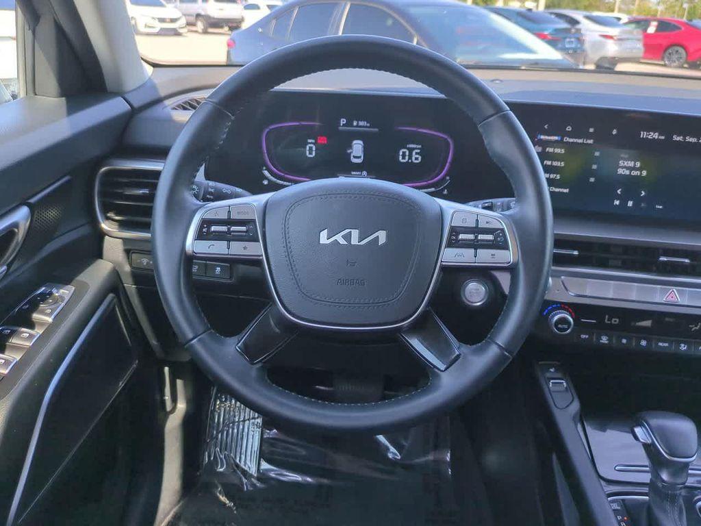 used 2025 Kia Telluride car, priced at $32,244
